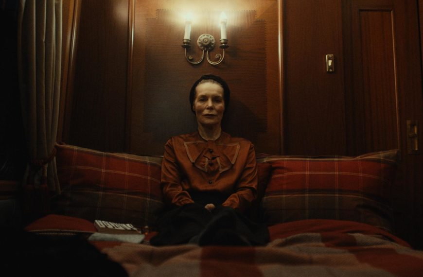 She Will Film Review