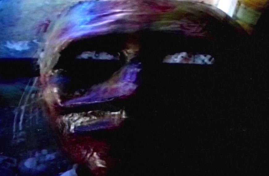 Crisalida (2023) Film Review – Pushing the Limits of Experimental Creativity